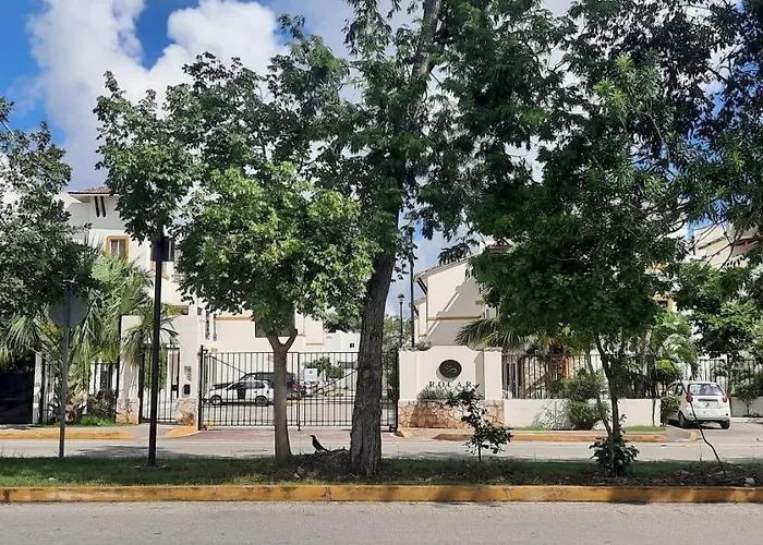 En Fraccionamiento Privado 6 Personas 5 Camas Con Piscina Cerca De La Playa Apartment Playa del Carmen